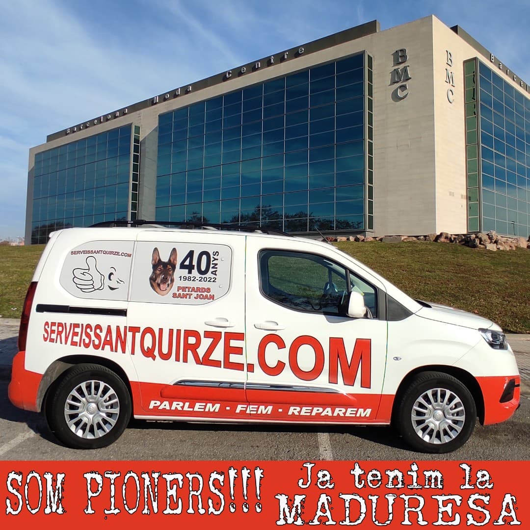 Furgoneta de SERVEIS SANT QUIRZE pels 40 anys