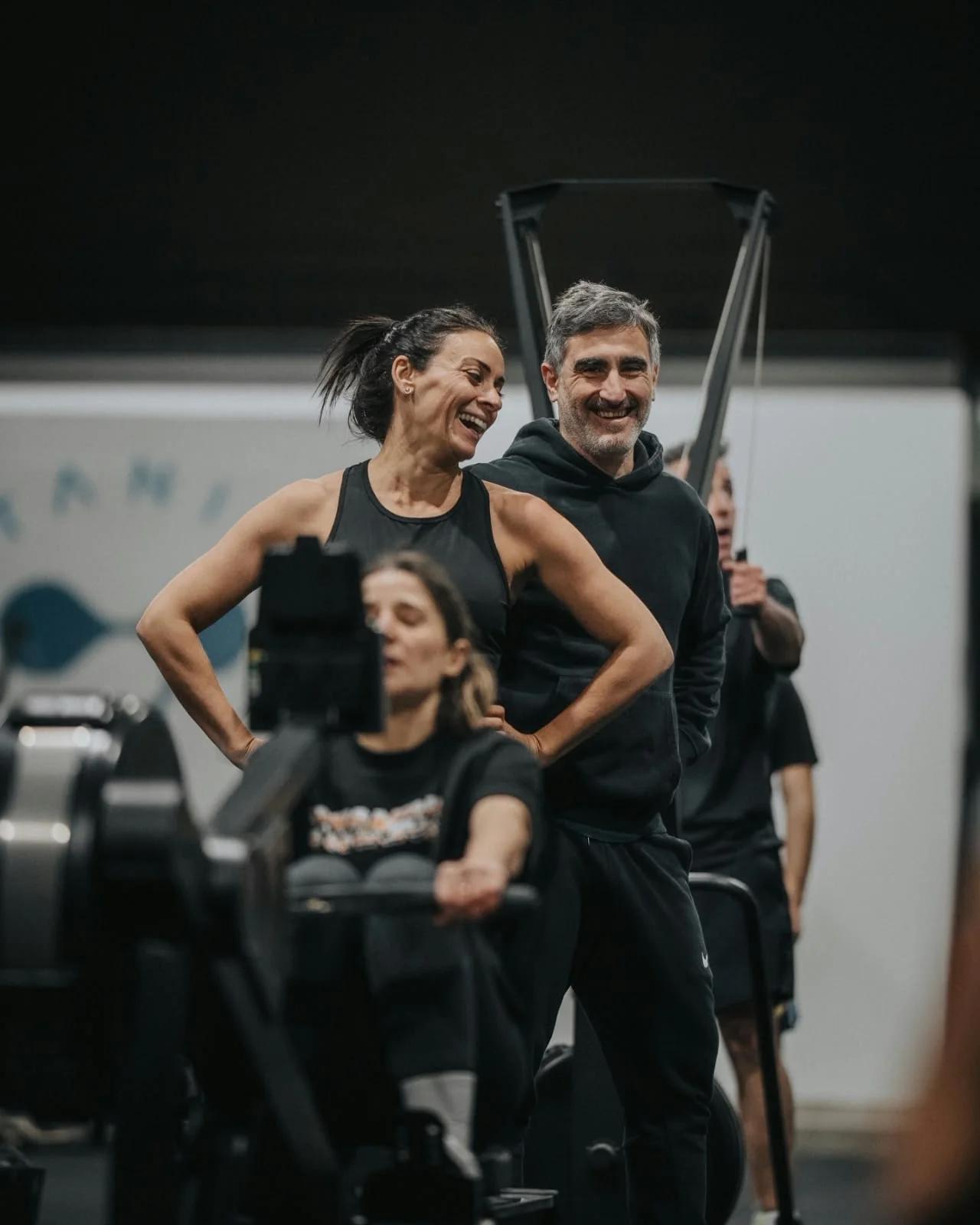 Atletes compartint una sessió a Titanium CrossFit