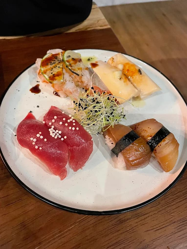 Nigiris de KRŪ Restaurant